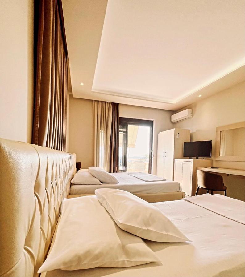 Hotel Lungomare Vlorë Eksteriør billede