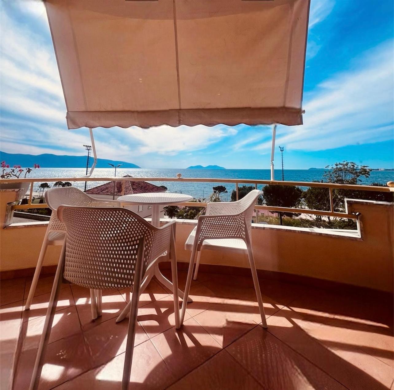 Hotel Lungomare Vlorë Eksteriør billede