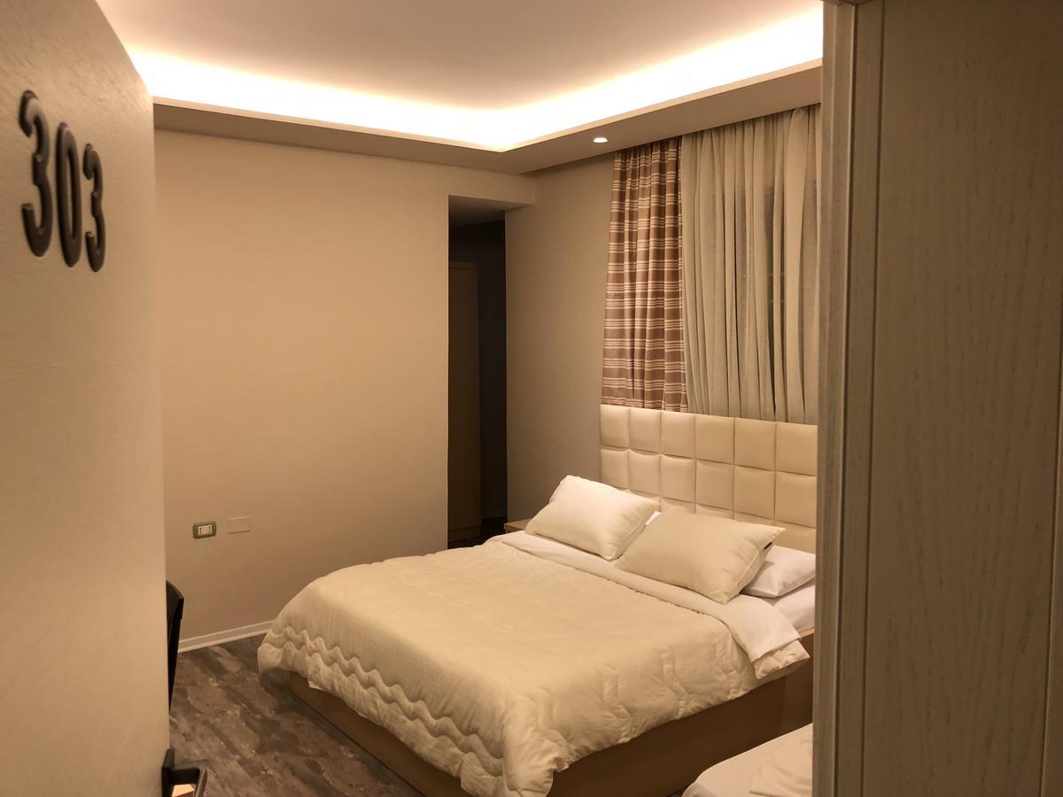 Hotel Lungomare Vlorë Eksteriør billede