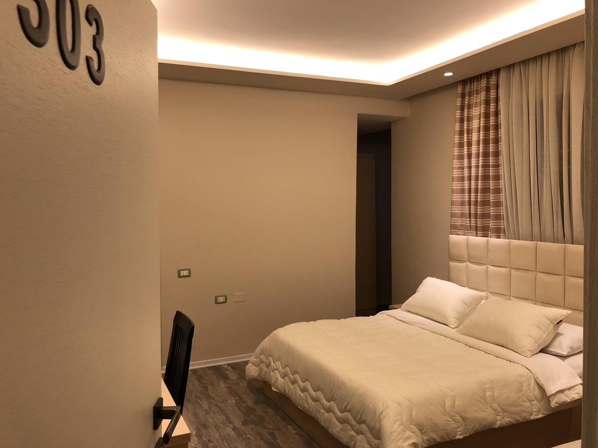 Hotel Lungomare Vlorë Eksteriør billede